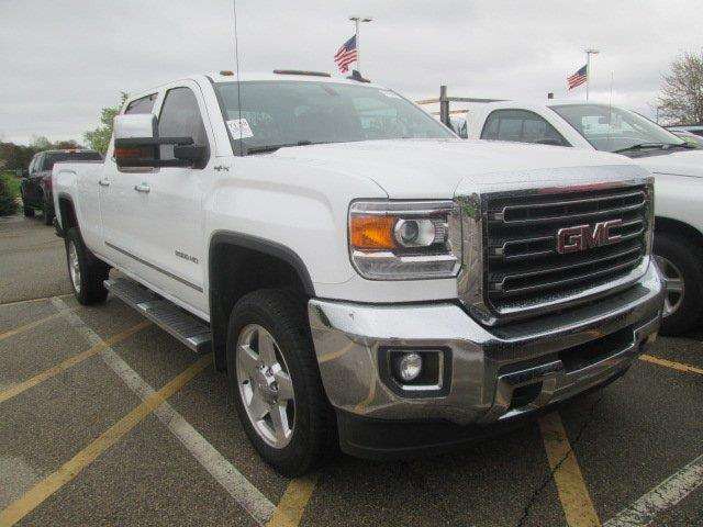 2015 GMC Sierra 2500HD SLT Crew Cab 4X4 Long Bed